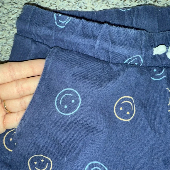 Old navy navy blue smiley face shorts - Picture 2 of 4